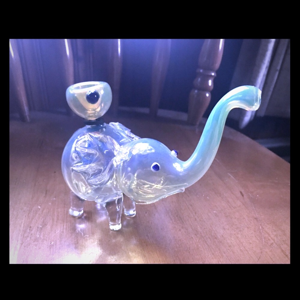 Elephant bubbler